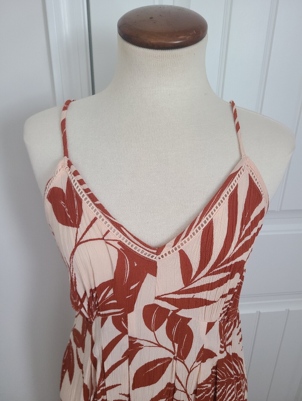 Tropical Print Maxi Dress Women's Size M Resort Summer Vacation Long Hawaii Luau - Picture 2 of 10